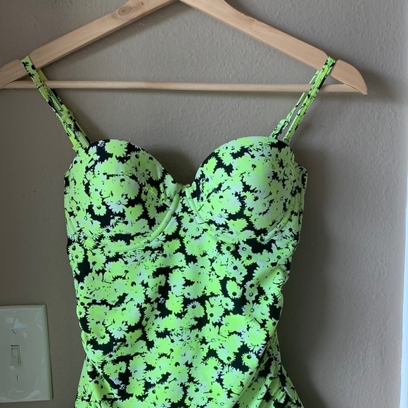 JOE BOXER Neon Green One Piece Swimsuit - Picture 1 of 7